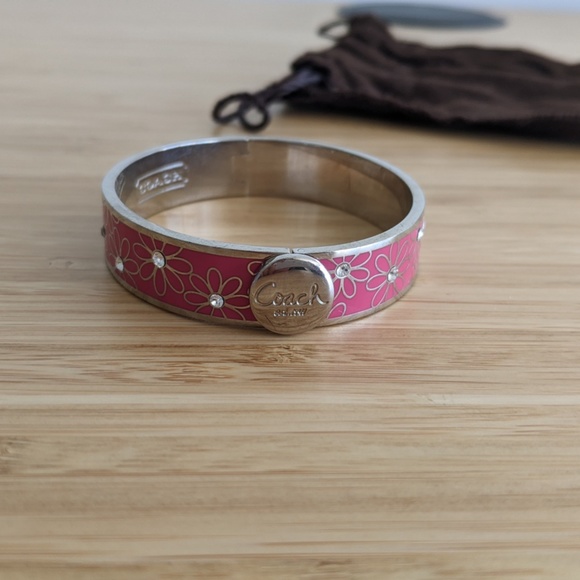 Lux Coach Bracelet - Picture 4 of 5